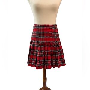 Women’s Red Plaid Mini Skirt Small Tartan Pleated Holiday Side Zip